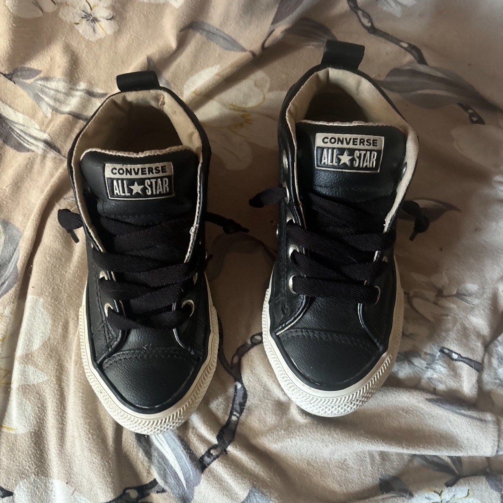 Converse Black Leather Youth Sneakers Shoes Size 11